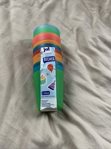 Bunte plastikbecher - 11,